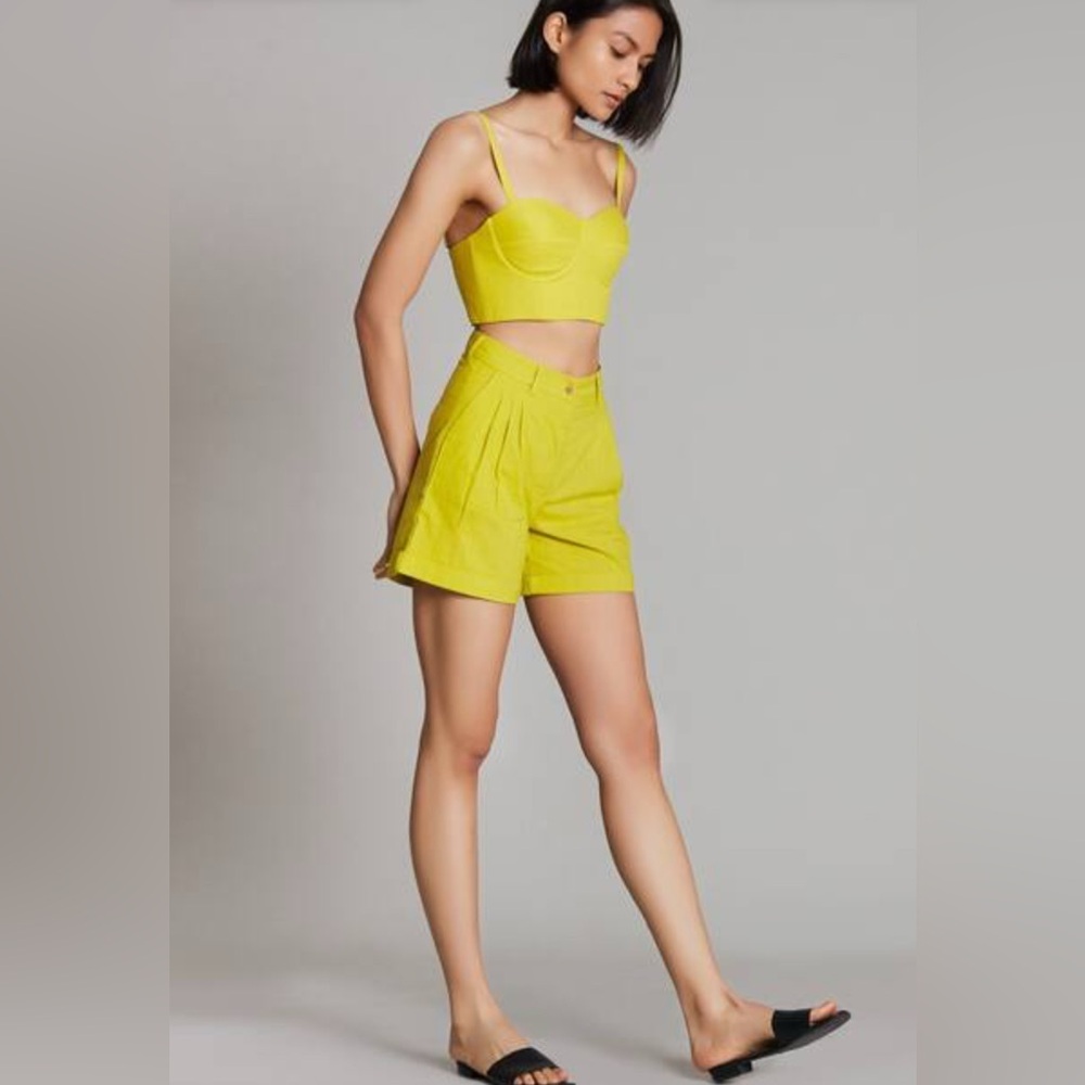 New Two Piece Set - Crop top and shorts